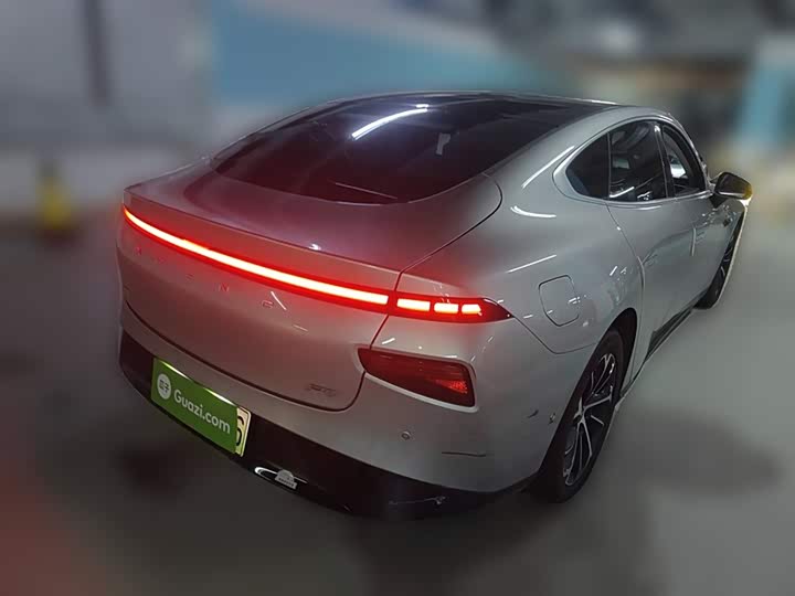 Фото 31 - XPeng P7