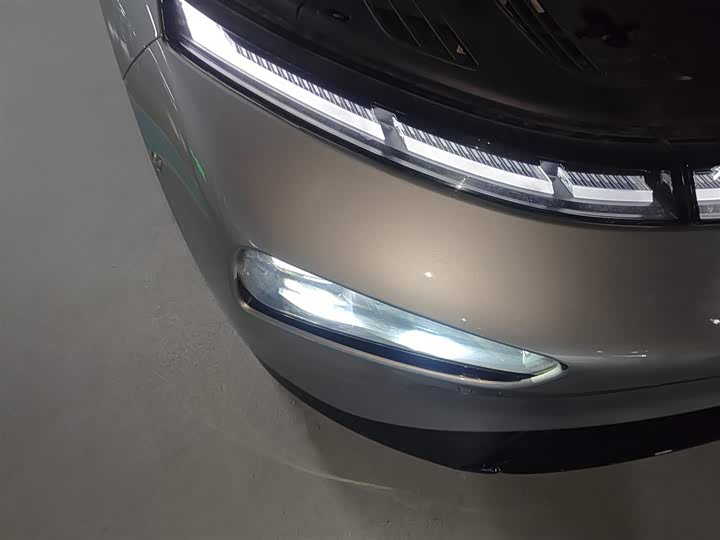 Фото 32 - XPeng P7