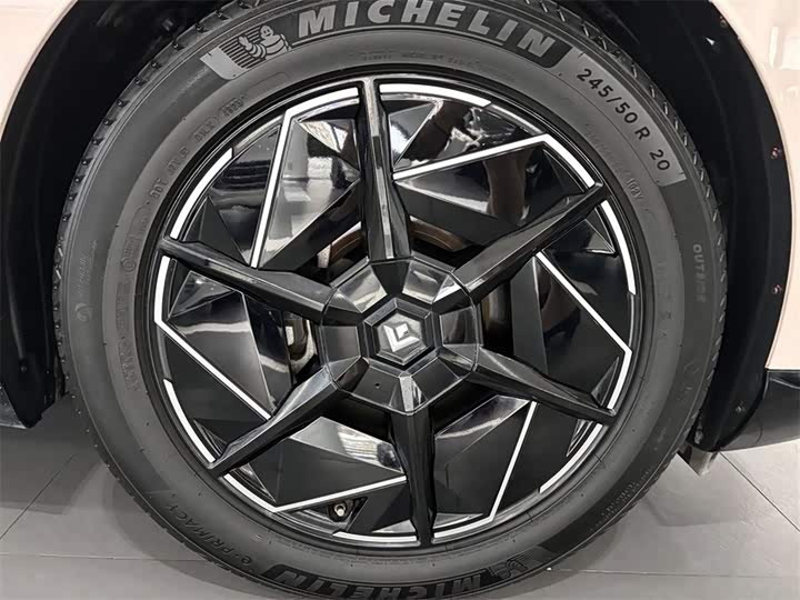 Фото 15 - GAC Hyptec HT