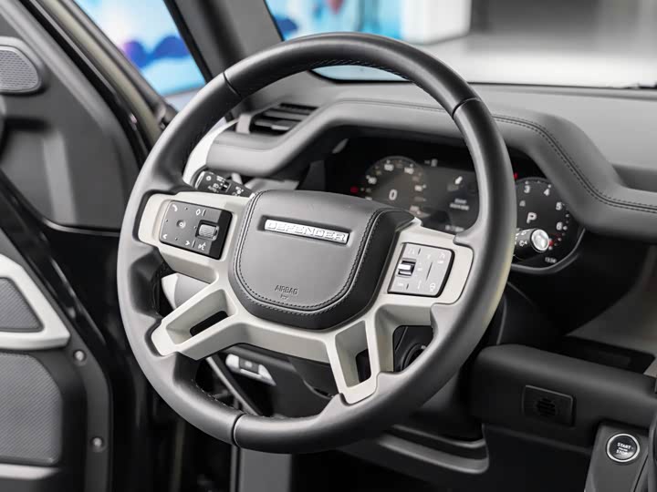 Фото 15 - Land Rover Defender