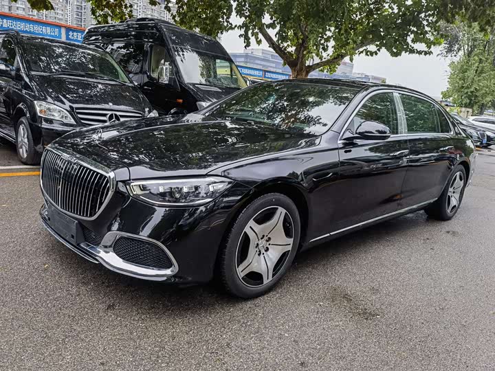 Фото 1 - Mercedes-Benz Maybach S-Class