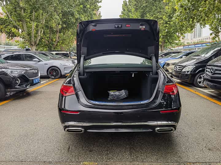 Фото 10 - Mercedes-Benz Maybach S-Class