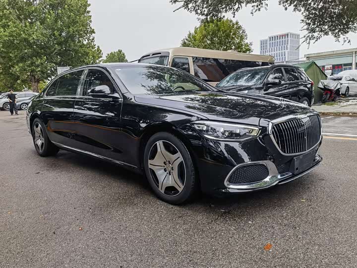 Фото 2 - Mercedes-Benz Maybach S-Class