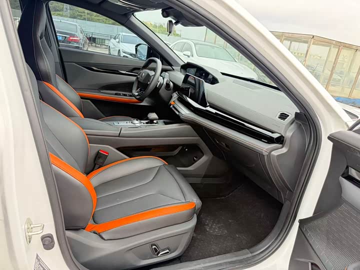 Фото 7 - Changan UNI-V