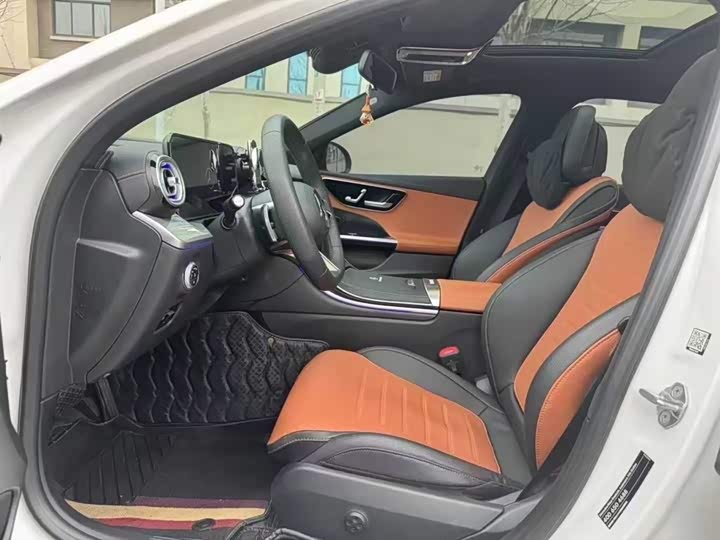 Фото 4 - Mercedes-Benz C-Class