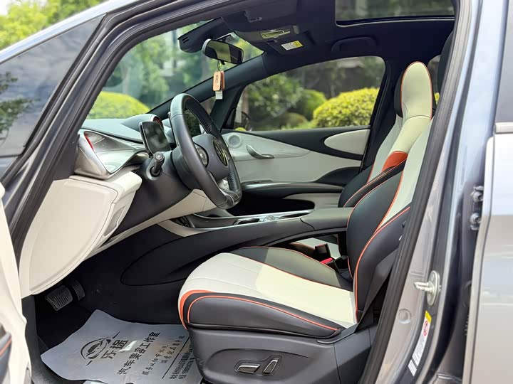 Фото 13 - BYD Dolphin