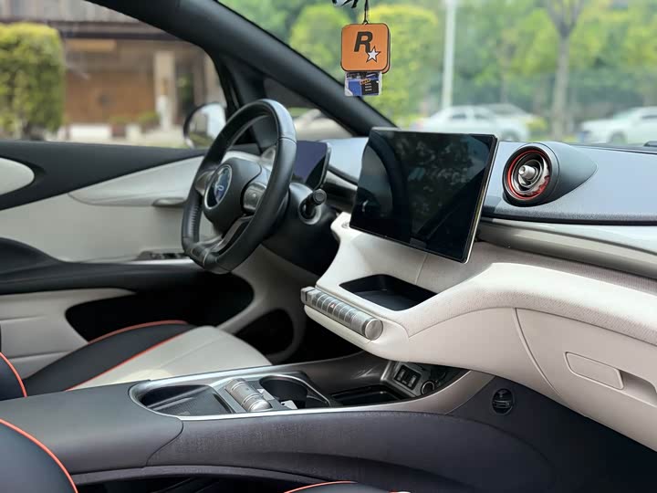 Фото 6 - BYD Dolphin