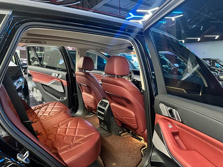 Фото 13 - BMW X5