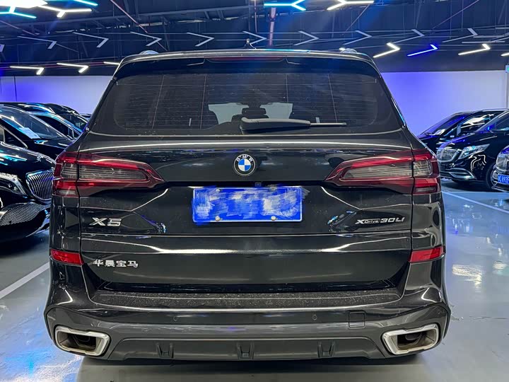 Фото 23 - BMW X5