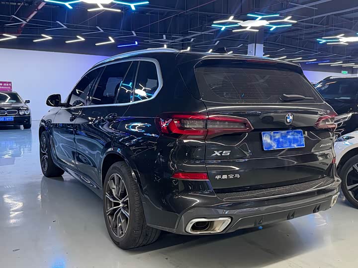 Фото 24 - BMW X5