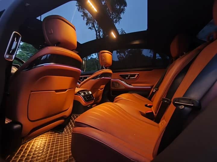 Фото 6 - Mercedes-Benz S-Class