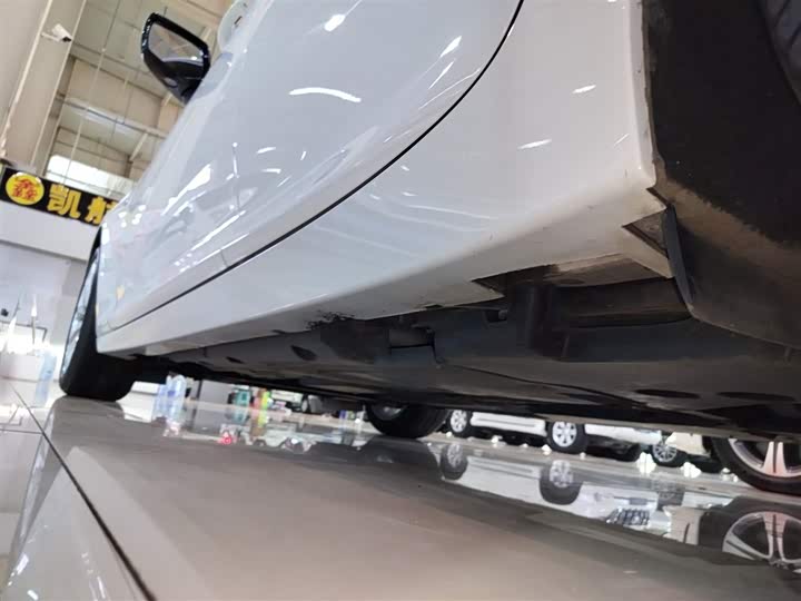 Фото 22 - Cadillac CT5