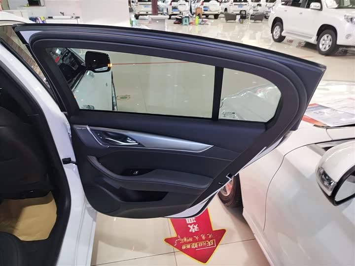 Фото 27 - Cadillac CT5