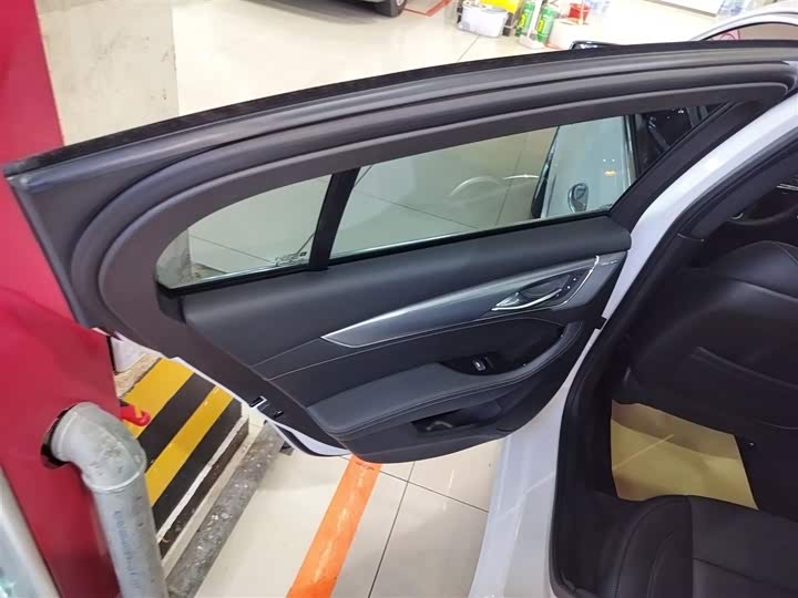 Фото 29 - Cadillac CT5