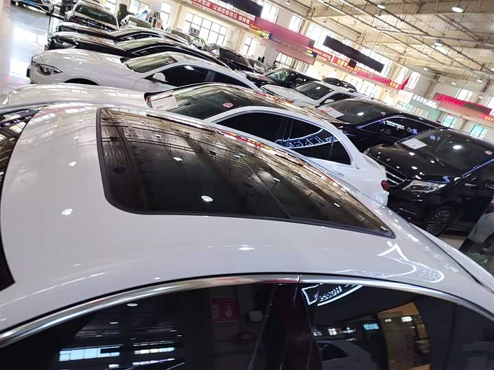 Фото 31 - Cadillac CT5