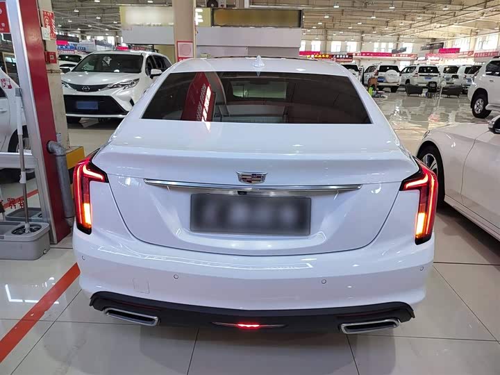 Фото 6 - Cadillac CT5