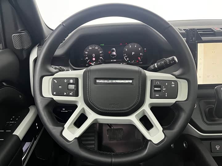 Фото 11 - Land Rover Defender