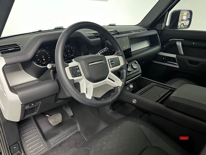 Фото 7 - Land Rover Defender