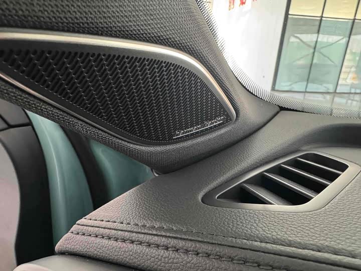 Фото 12 - Volkswagen Passat