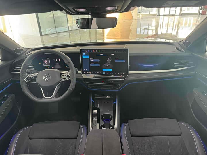 Фото 3 - Volkswagen Passat