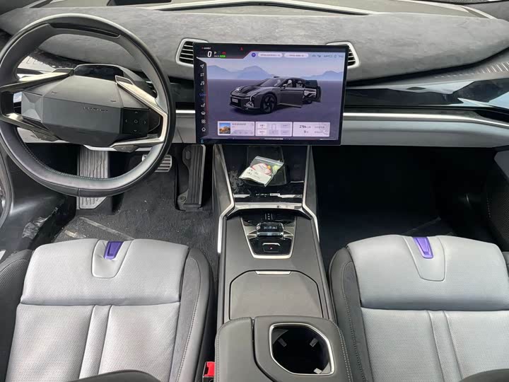 Фото 4 - HiPhi Z