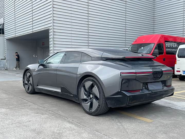 Фото 7 - HiPhi Z