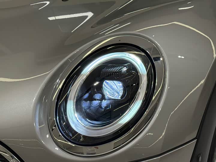 Фото 10 - Mini Clubman