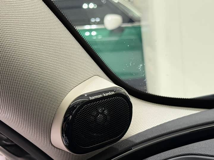 Фото 17 - Mini Clubman