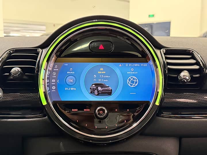 Фото 19 - Mini Clubman