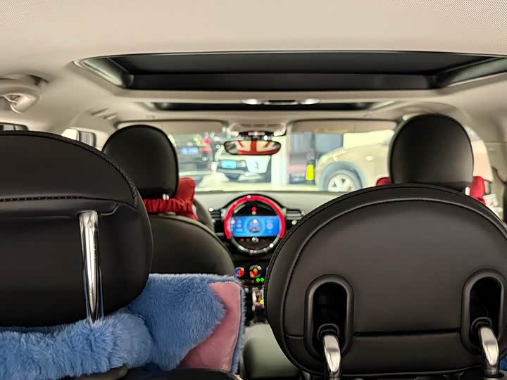 Фото 23 - Mini Clubman