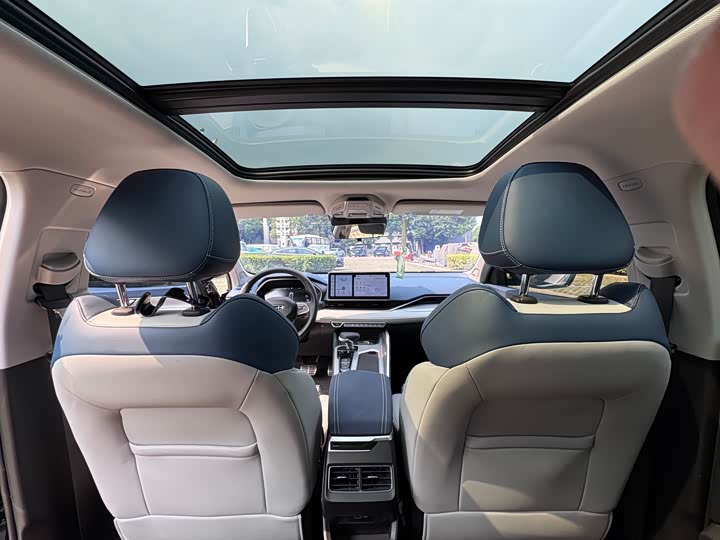 Фото 10 - Geely Preface