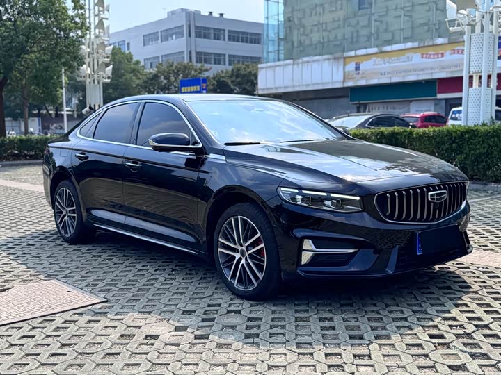 Фото 3 - Geely Preface