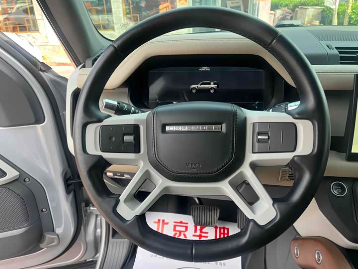 Фото 9 - Land Rover Defender