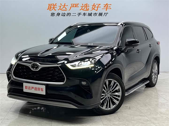 Фото 1 - Toyota Highlander