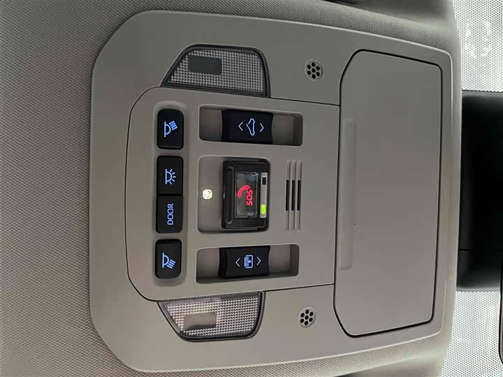 Фото 8 - Toyota Highlander