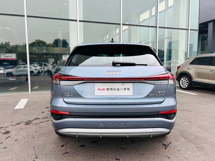 Фото 16 - Audi Q4 e-tron