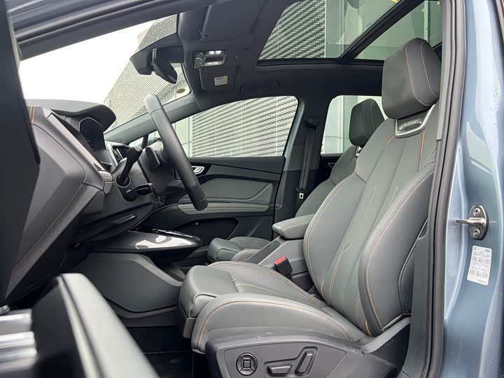 Фото 4 - Audi Q4 e-tron