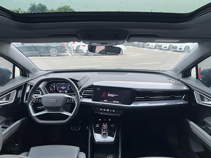 Фото 8 - Audi Q4 e-tron