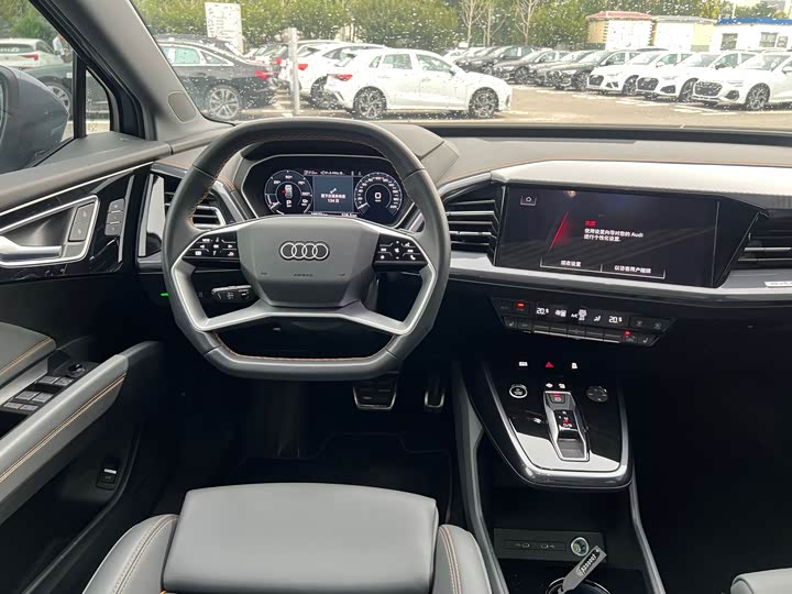 Фото 9 - Audi Q4 e-tron