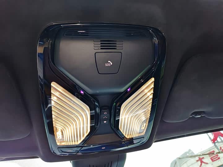 Фото 13 - BMW X5