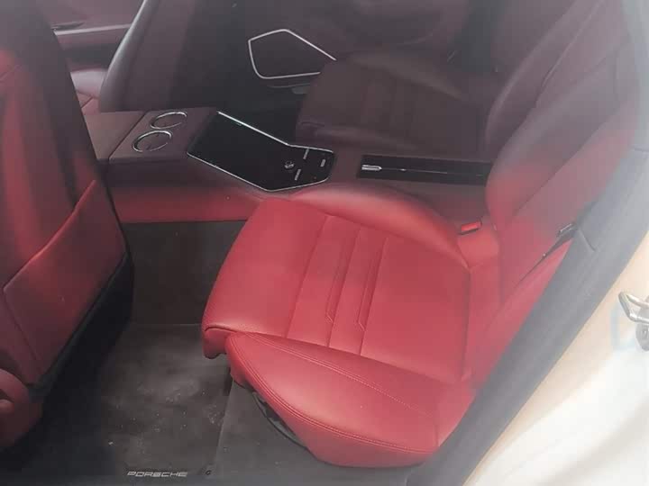 Фото 6 - Porsche Panamera