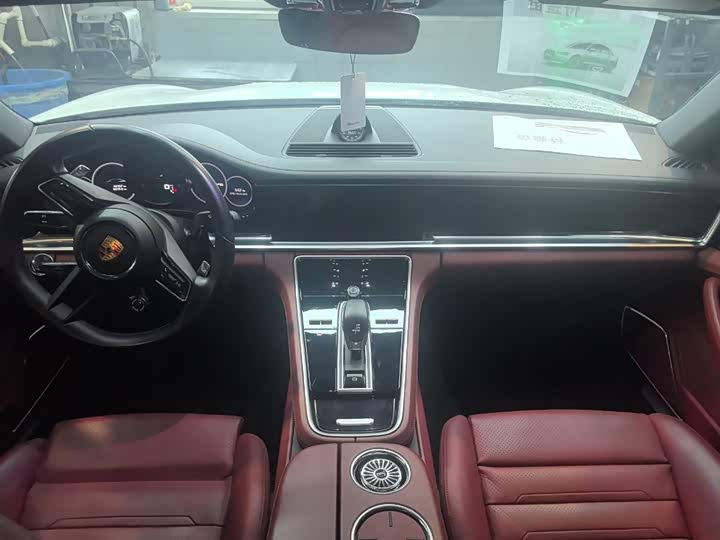 Фото 7 - Porsche Panamera