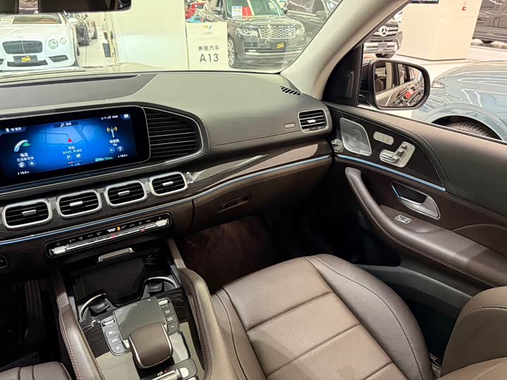 Фото 15 - Mercedes-Benz GLS-Class