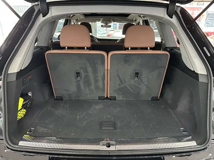 Фото 7 - Audi Q7