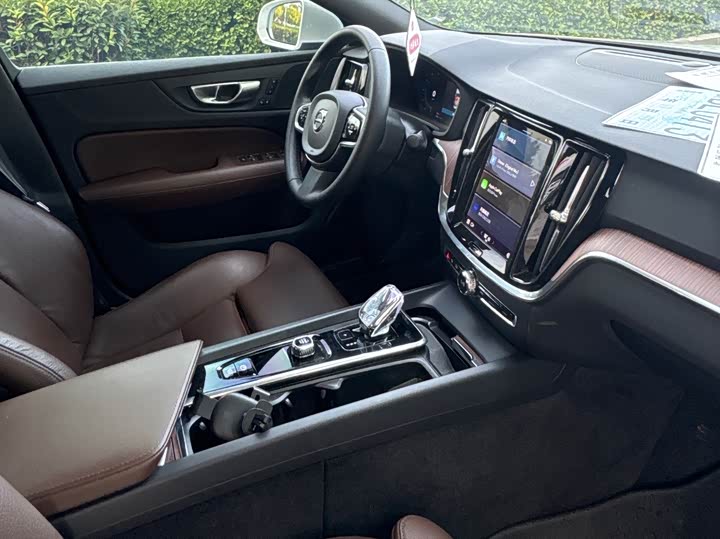 Фото 15 - Volvo S60