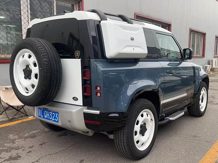 Фото 4 - Land Rover Defender