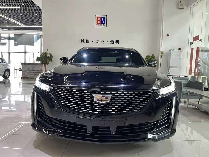 Фото 2 - Cadillac CT5