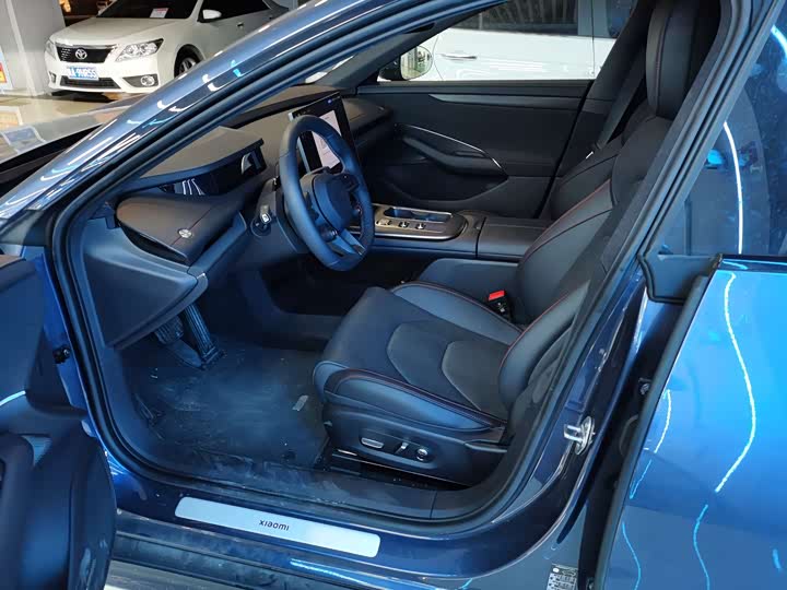 Фото 3 - Xiaomi SU7