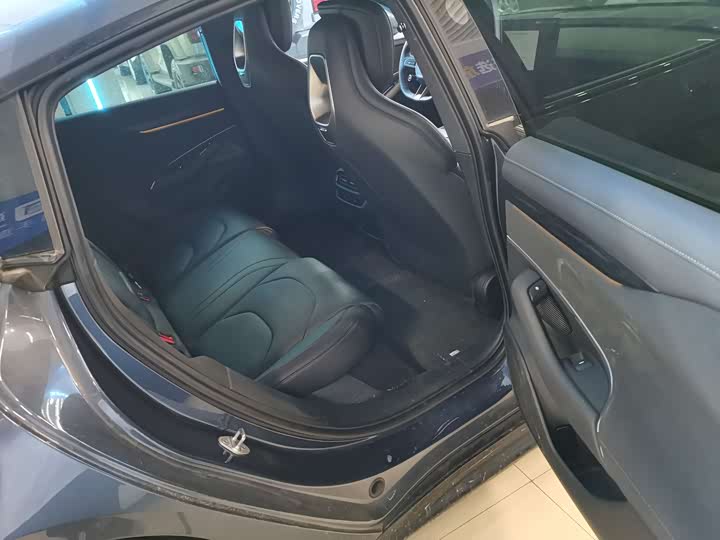 Фото 7 - Xiaomi SU7