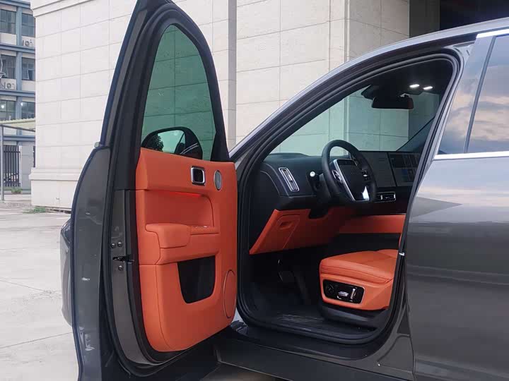 Фото 8 - LiXiang L7